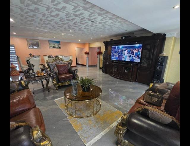 4 BEDROOM HOUSE FOR SALE IN GREENSTONE HILL